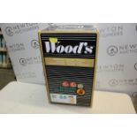 1 BOXED WOOD'S 10L DEHUMIDIFIER MDK11, FOR ROOMS 50MÂ² (538 FTÂ²) RRP Â£149.99