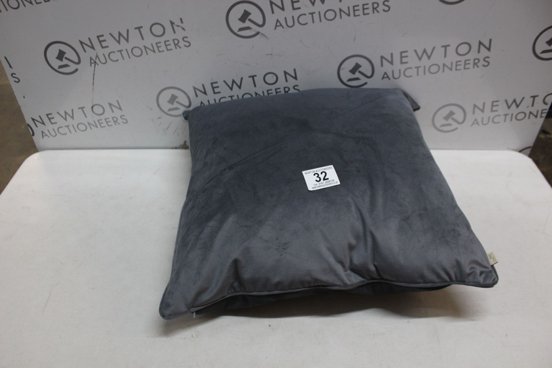 1 OPULENCE GRANITE LARGE VELVET CUSHION RRP Â£12.99