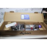 1 BOXED DYSON V11 CORDLESS VACUUM CLEANER WITH BATTERY AND CHARGER RRP Â£449