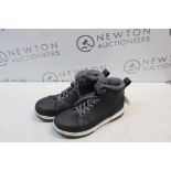 1 PAIR OF WEATHERPROOF BOOTS UK SIZE 9 RRP Â£39