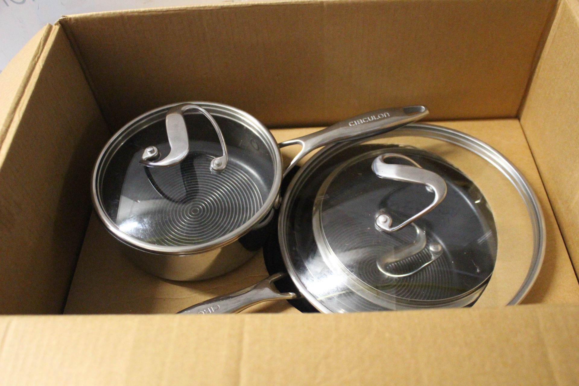 1 BOXED CIRCULON C-SERIES TRI-PLY COOKWARE SET RRP Â£99