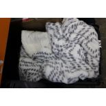 1 MON CHATEAU THROW RRP Â£24.99