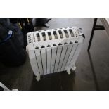 1 DE'LONGHI DRAGON 4 PRO OIL FILLED RADIATOR RRP Â£129.99