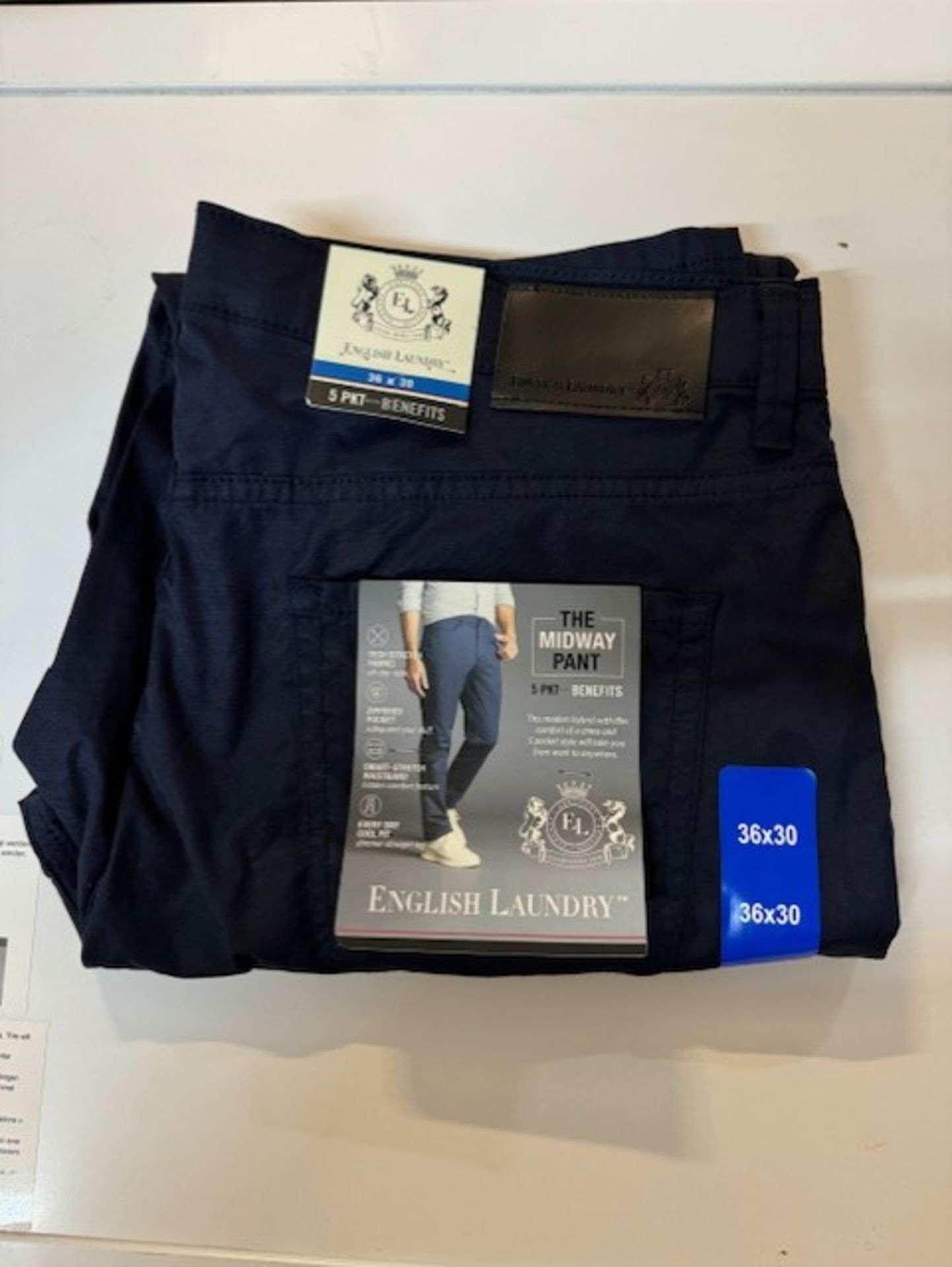 1 BRAND NEW ENGLISH LAUNDRY MIDWAY PANT, TECH STRETCH FABRIC, NAVY SIZE 36 X 30 RRP Â£24.99