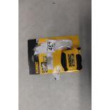 1 PACK OF DEWALT 8 METERS TAPE MEASURE RRP Â£29.99