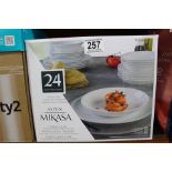 1 BOXED MIKASA ASPEN PORCELAIN DISHES SET RRP Â£59