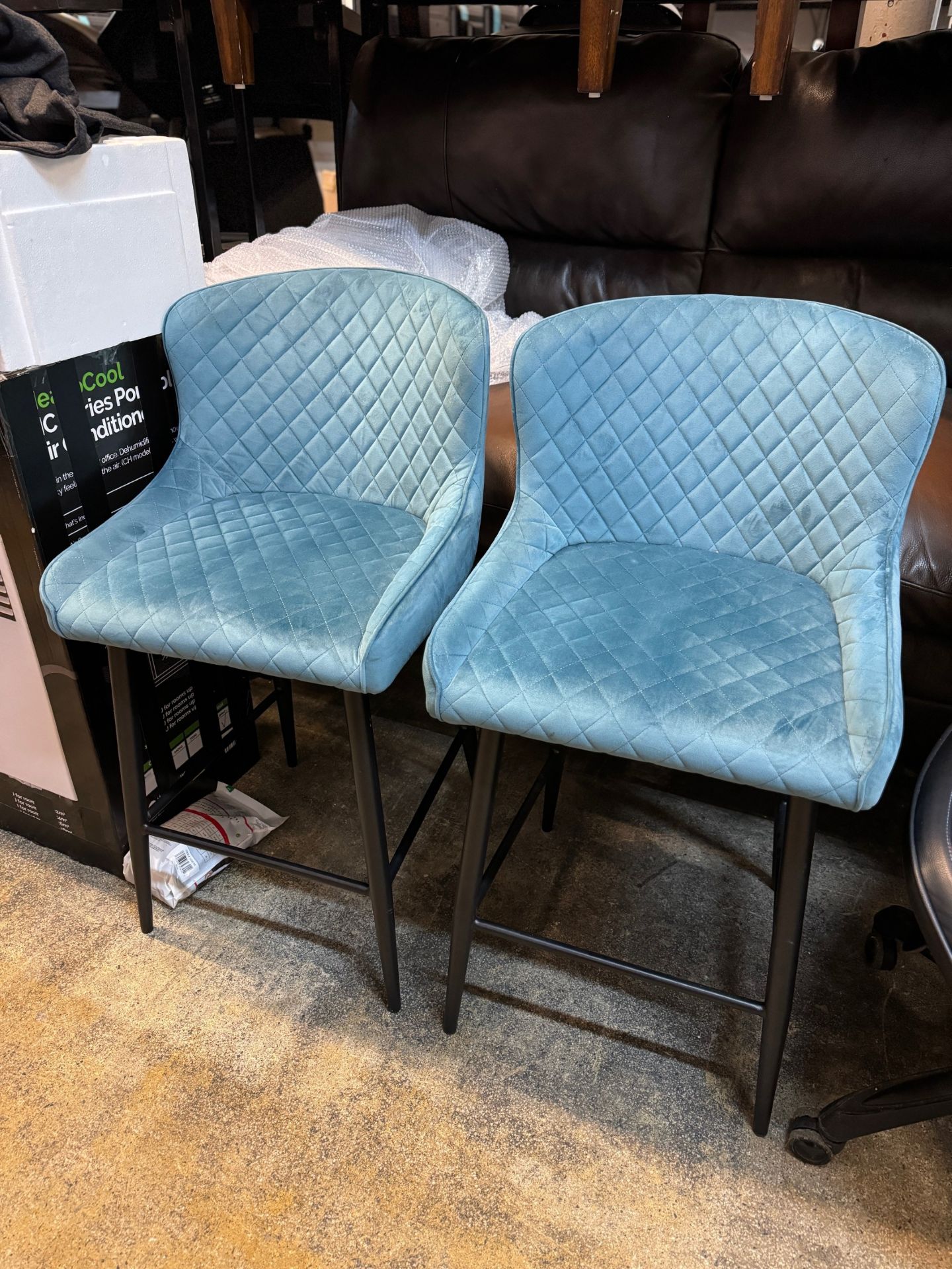 1 SET OF 2 FINCH DIAMOND STITCH BAR STOOLS RRP Â£199