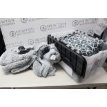 1 SET OF 6 BROOKSTONE HEATED THROWS 127 X 152 CM RRP Â£239