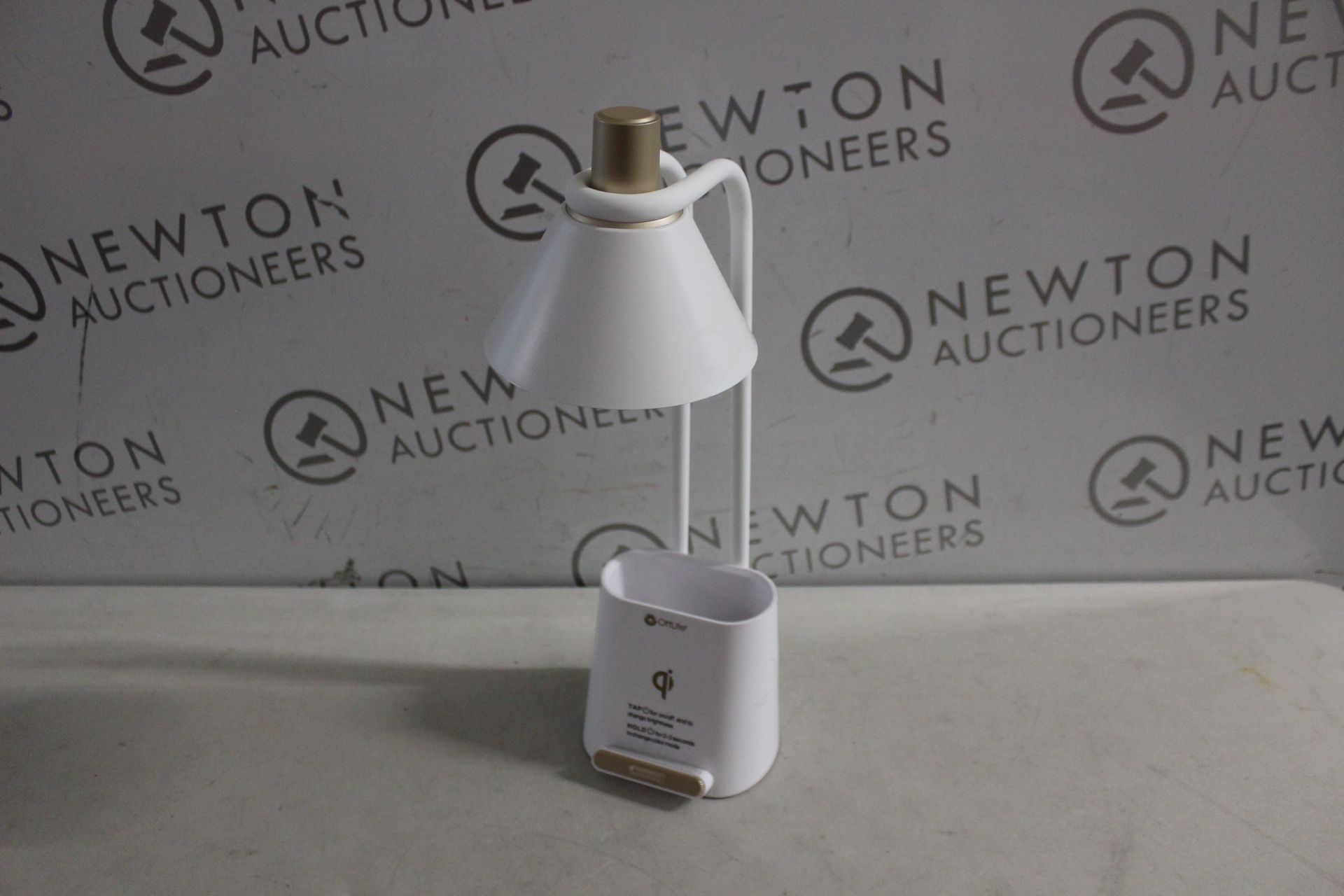 1 OTTLITE LED DESK ORGANIZER LAMP WITH WIRELESS CHARGING STAND RRP Â£59 (NO POWER ADAPTER, POWER