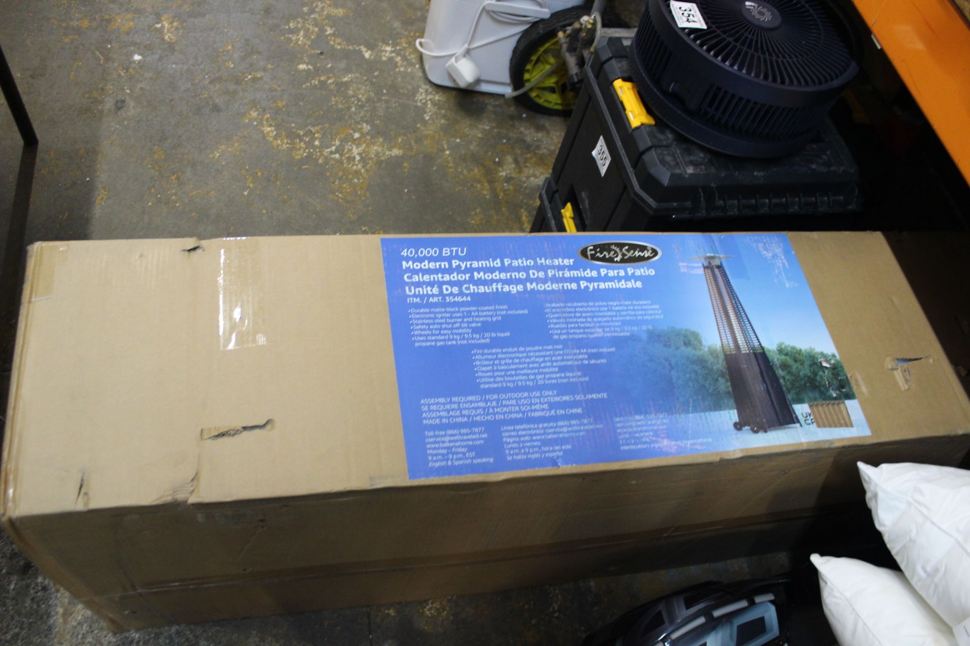 1 BOXED WELL TRAVELLED LIVING 2.2M (87") 40,000 BTU PYRAMID GAS PATIO HEATER RRP Â£299