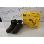 1 BOXED DEWALT MASON STELL TOE BOOTS SIZE 8 RRP Â£59.99