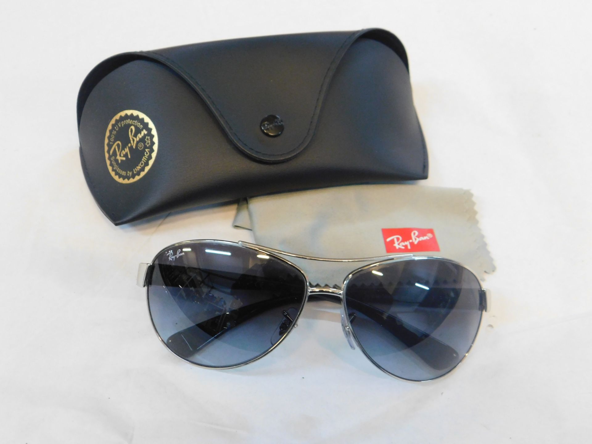 1 PAIR OF RAYBAN AVIATOR SUNGLASESS WITH CASE MODEL RB3386 RRP Â£179.99