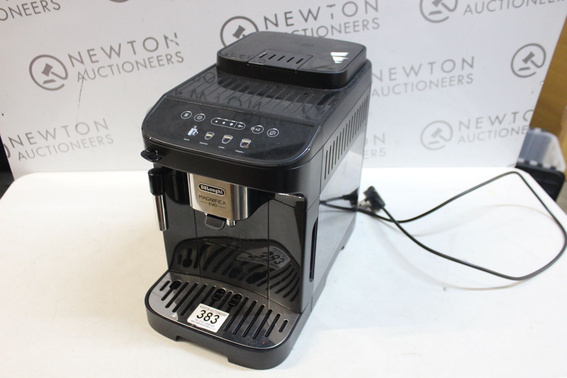 1 DE'LONGHI MAGNIFICA EVO BEAN TO CUP COFFEE MACHINE, ECAM290.81.TB RRP Â£599