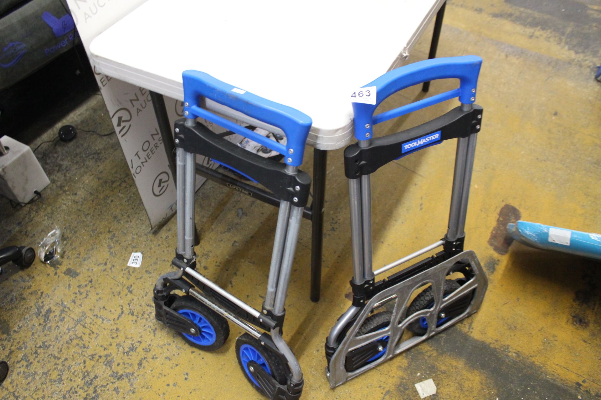 1 TOOLMASTER FOLDING HANDTRUCK RRP Â£49.99