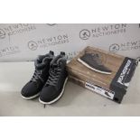 1 BOXED PAIR OF WEATHERPROOF BOOTS UK SIZE 10 RRP Â£49 (LIKE NEW)