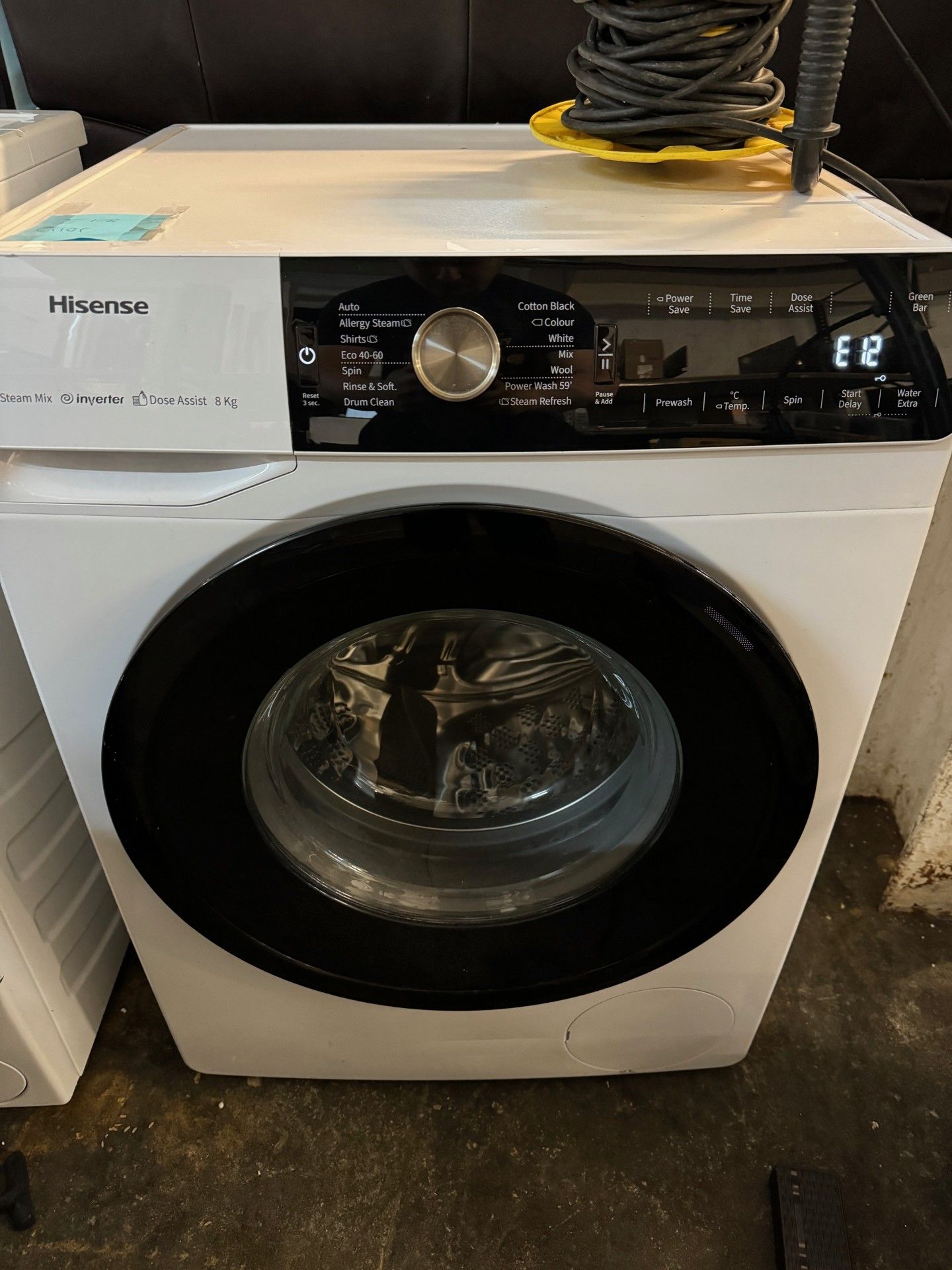 1 HISENSE WFGA80141VM WASHING MACHINE-8KG-1400RPM-WHITE RRP Â£399 (POWERS ON, ERROR CODE)