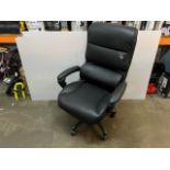 1 LA-Z-BOY AIR EXECUTIVE BLACK BONDED LEATHER OFFICE CHAIR RRP Â£299 (DOESN'T MOVE UP/DOWN)