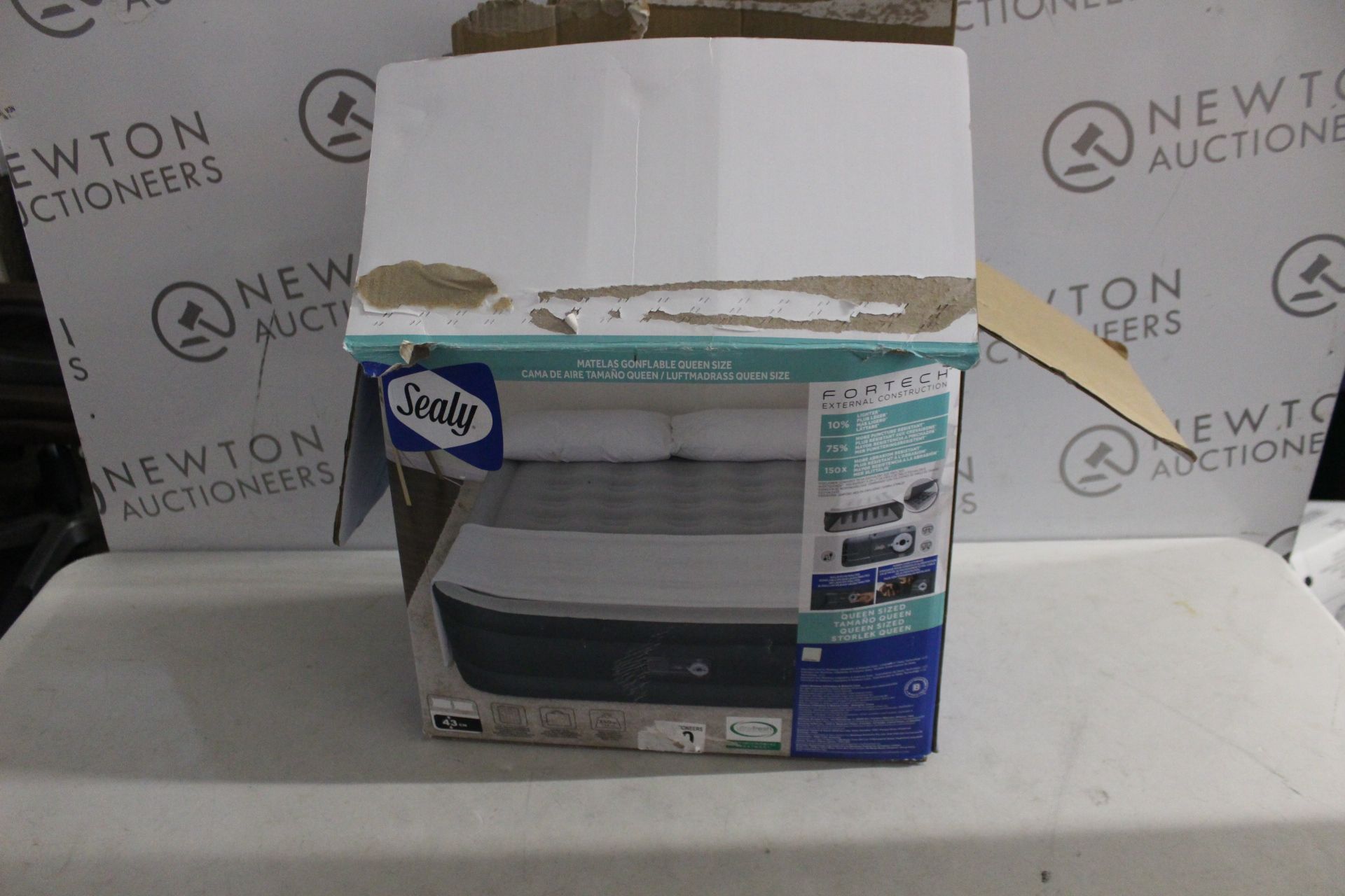 1 BOXED SEALY FORTECH AIRBED WITH BUILT-IN PUMP RRP Â£69