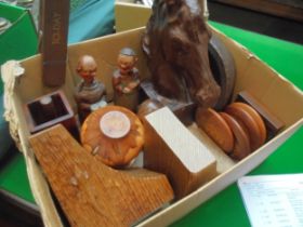MIXED COLLECTABLES Box containing a number of wooden ornamental and novelty items incl.