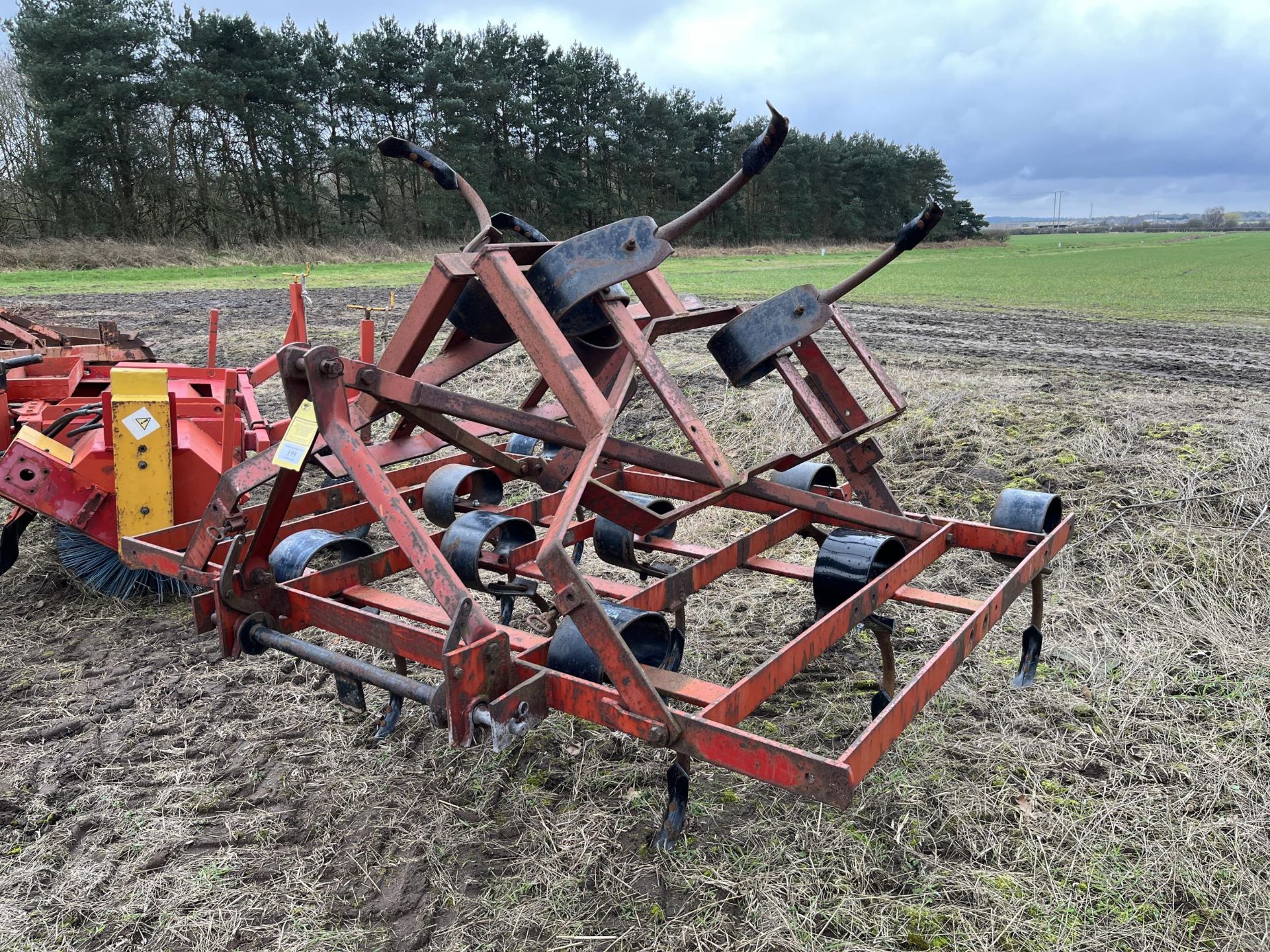 KONGSKILDE VIBRO FLEX CULTIVATOR, MANUAL FOLD, APPROX 3.8 METRES