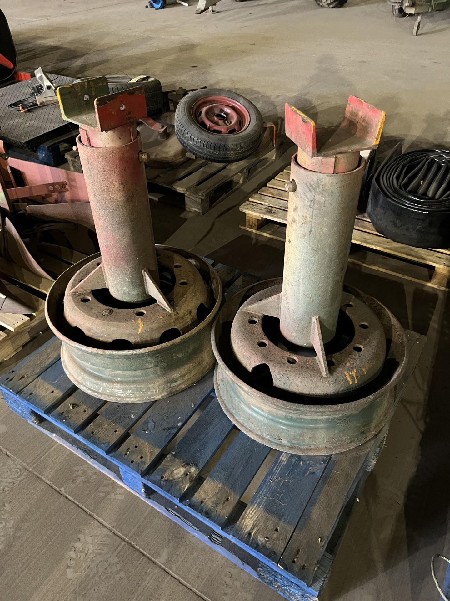 HEAVY DUTY AXLE STANDS