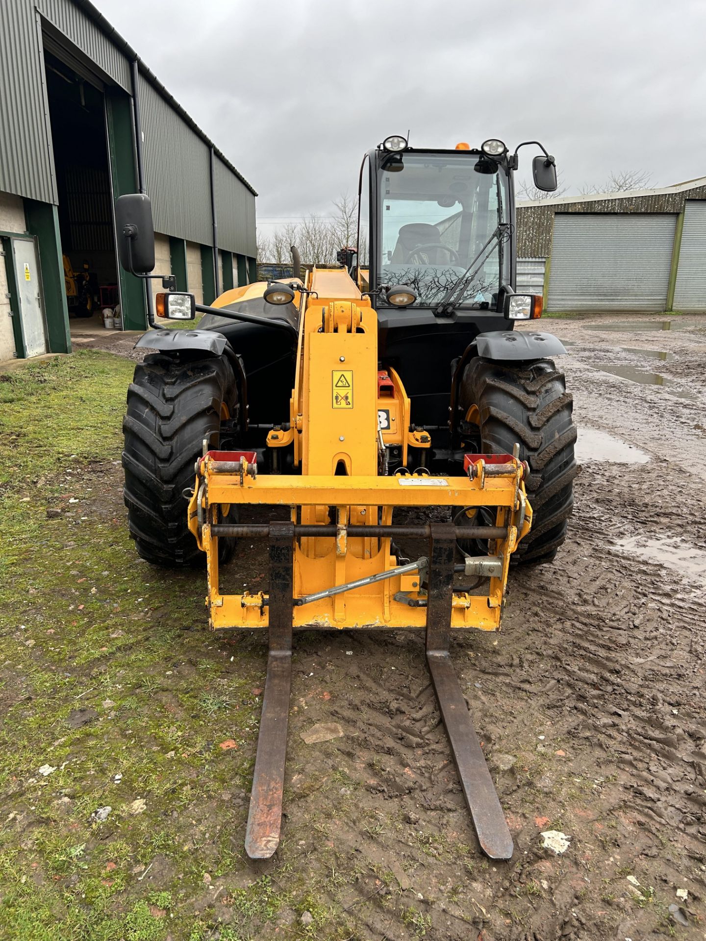 JCB 531/70 TELESCOPIC FORKLIFT (2010), DATATAG, 2371 HRS, - Image 2 of 7