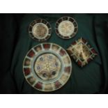 4 items of Royal Crown Derby, 2 small dishes,
