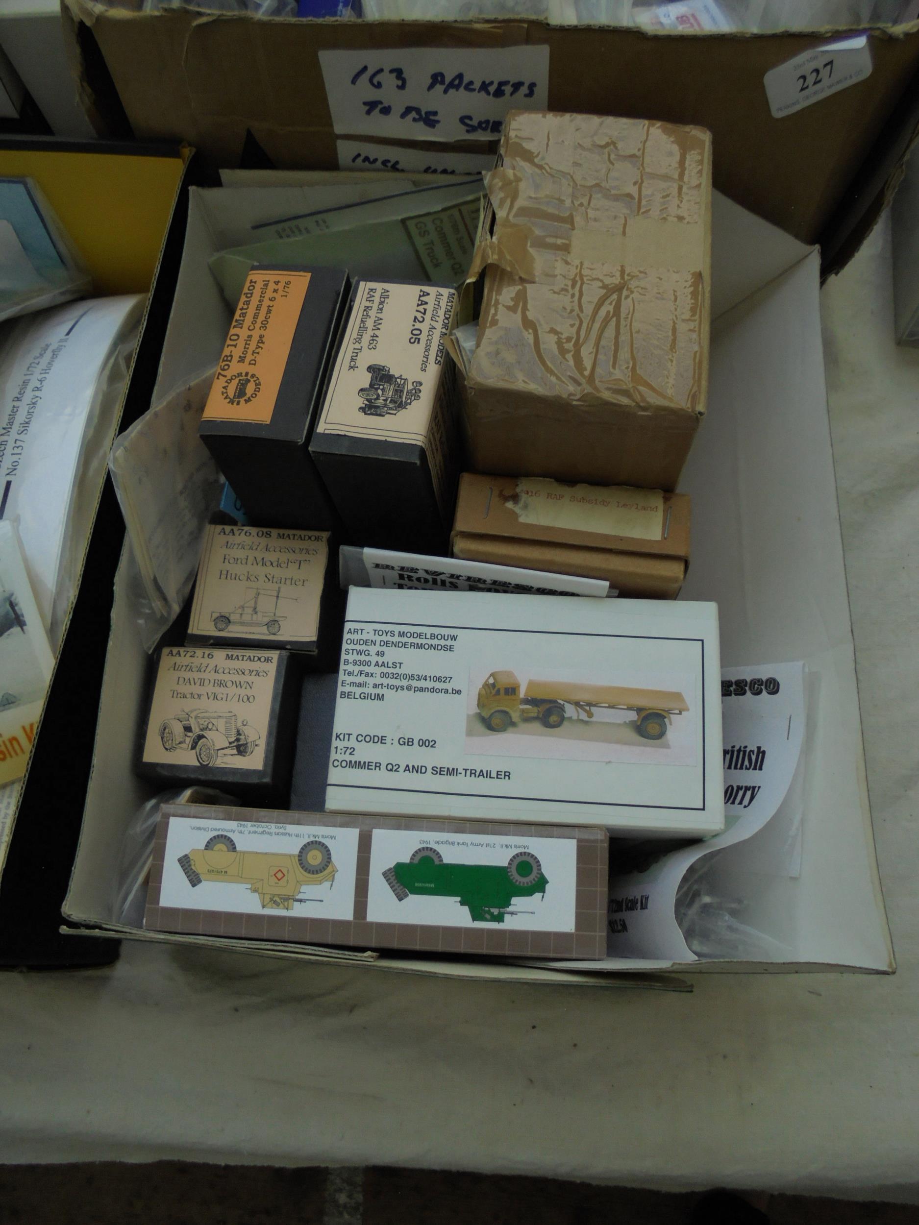 Box of model makers accessories, some white metal, - Image 2 of 2