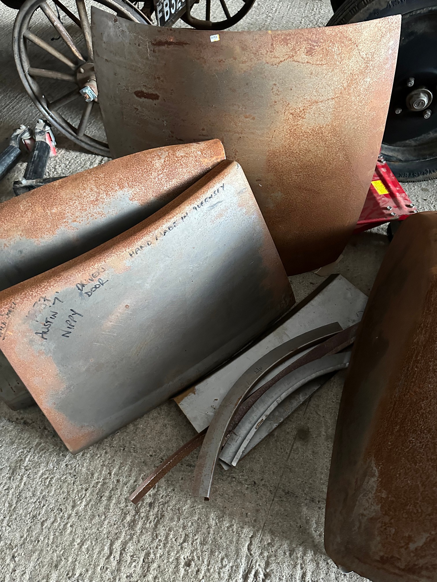 Two Austin 7 Nippy doors, two wings, a boot lid and timber work. - Image 4 of 5