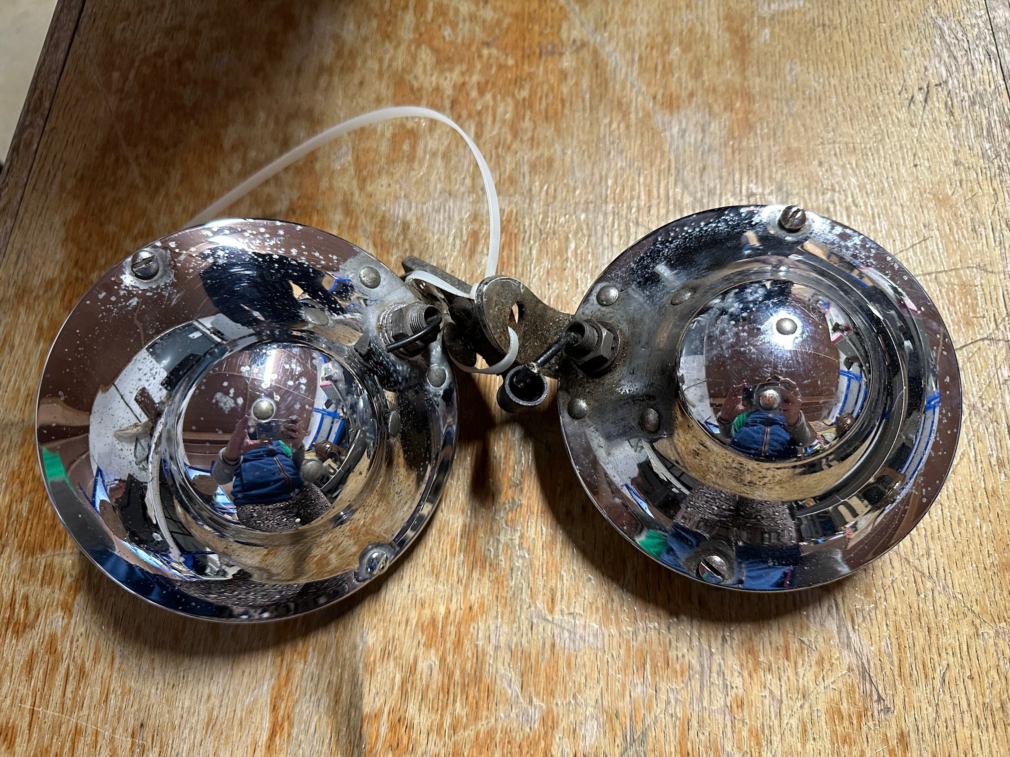 A pair of Lucas auxiliary lamps. - Image 2 of 2