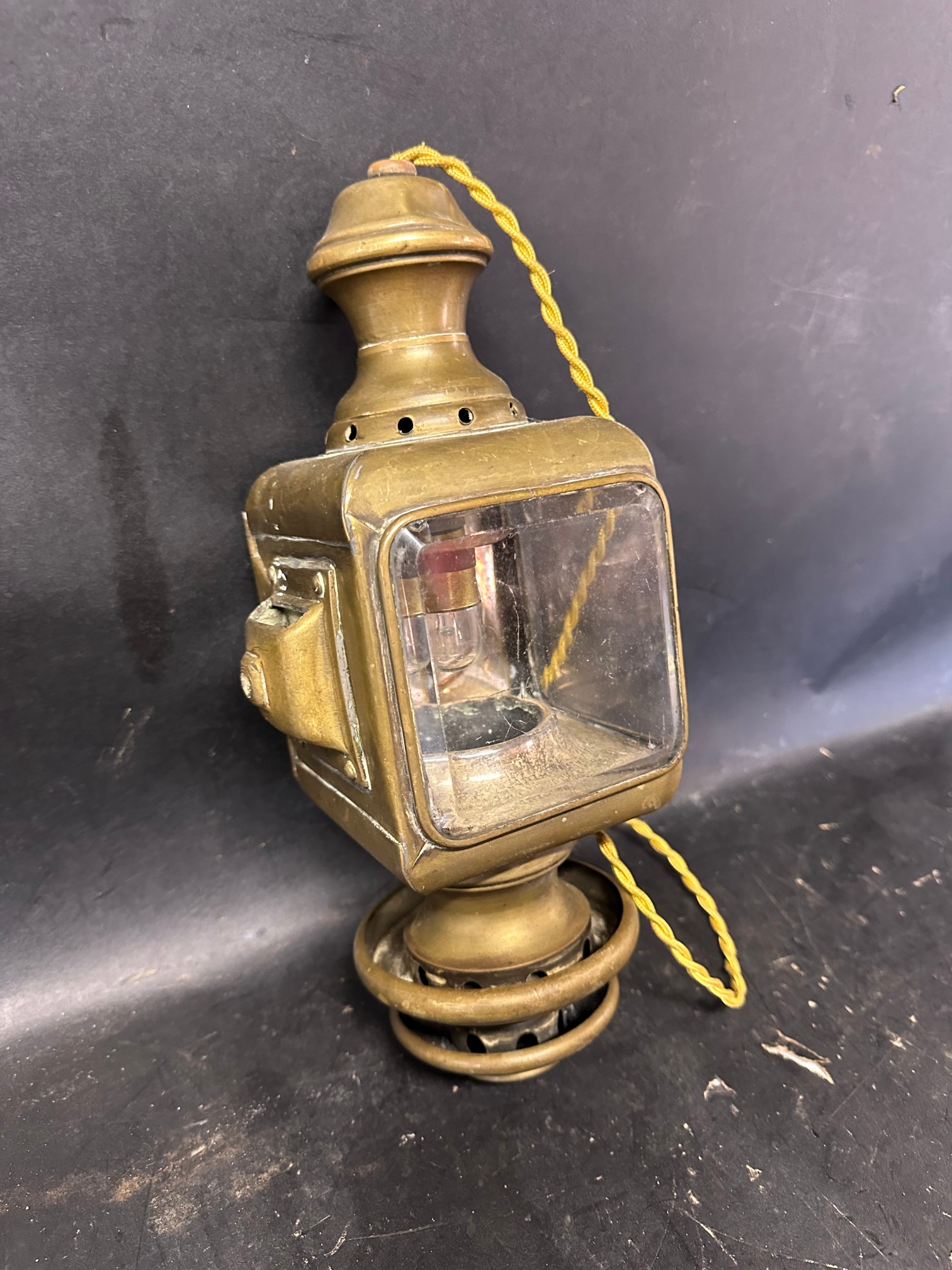 A Linx French coach lamp, converted for electric use.
