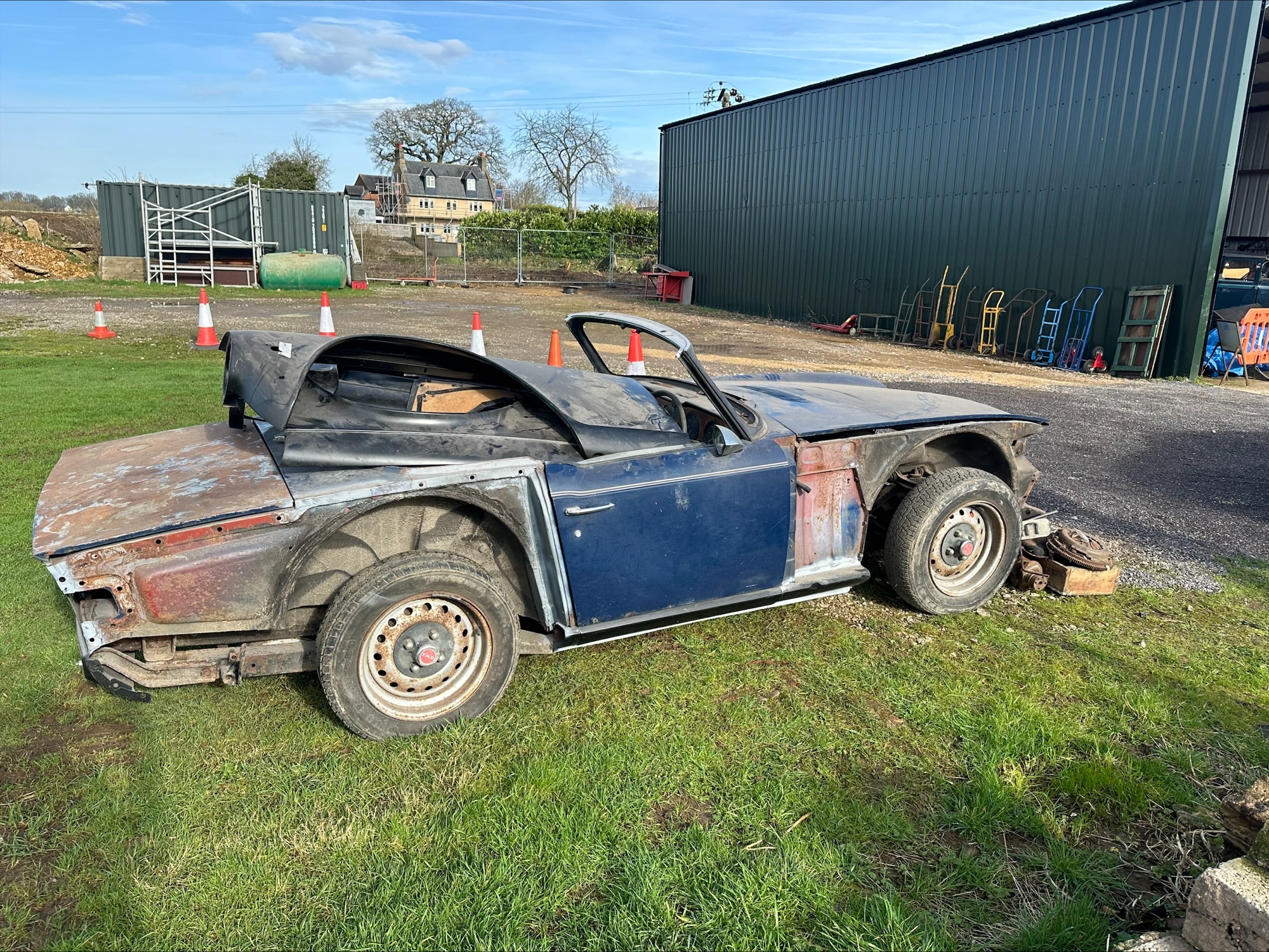 Triumph TR6 (probably 1972) - Image 8 of 11