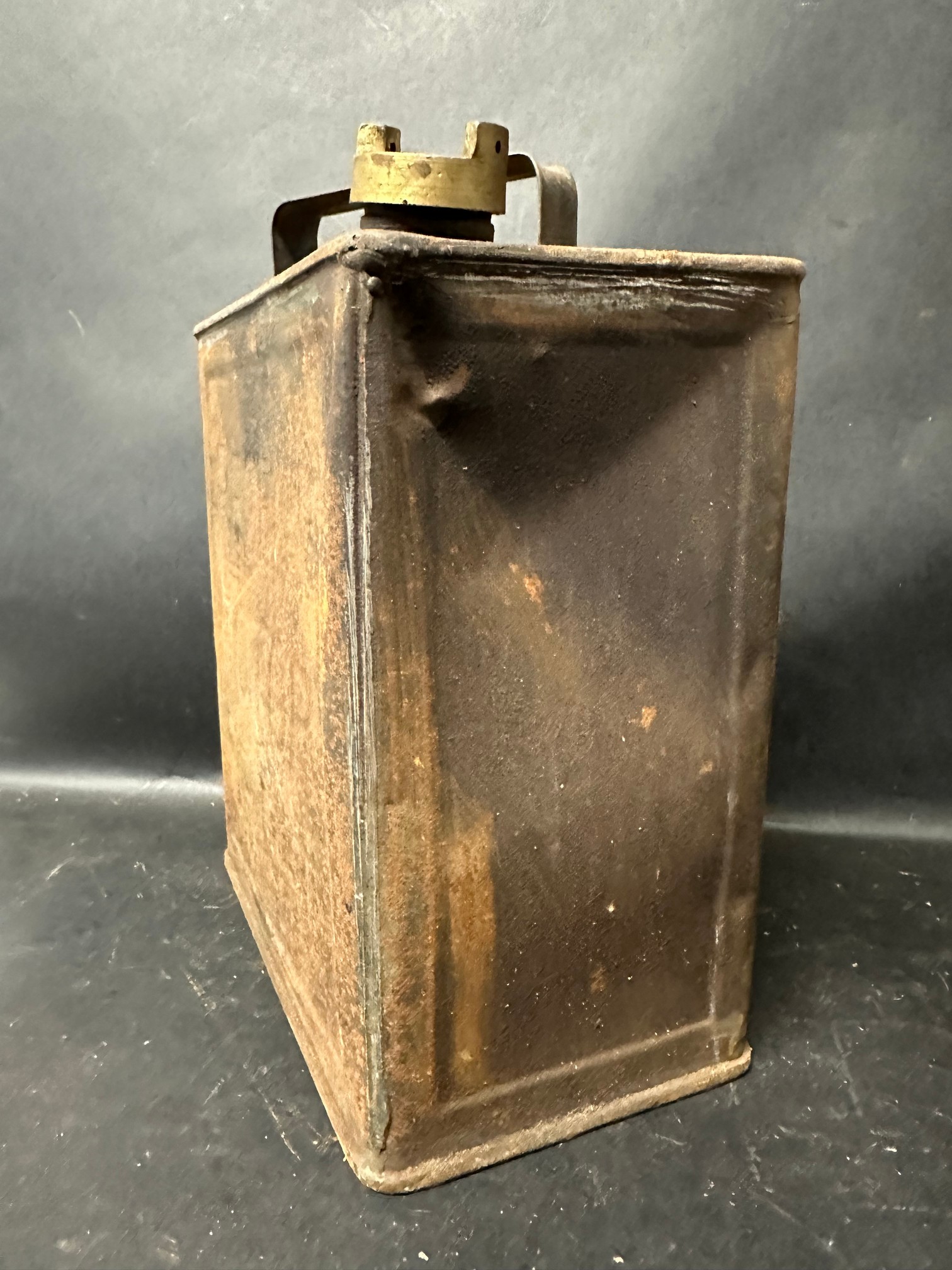 A Regent Motor Spirit two gallon petrol can with Shell cap. - Image 2 of 4