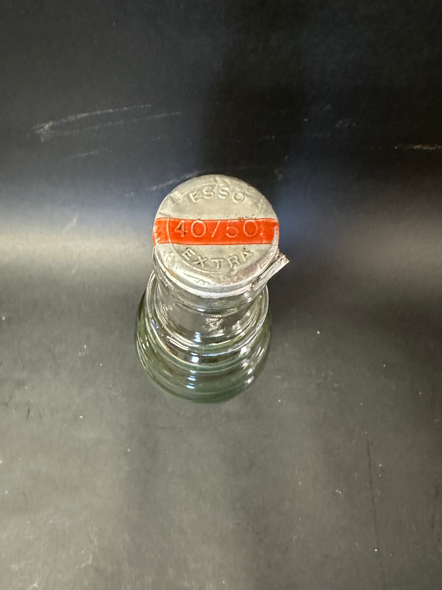 An Esso Extra Motor Oil glass quart bottle with foil top. - Image 3 of 3