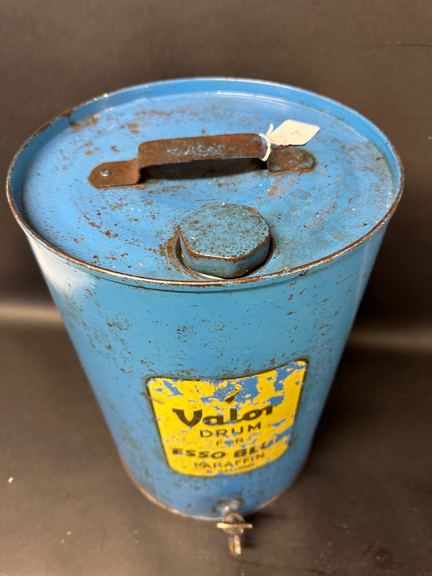 An Esso Blue Valor five gallon paraffin drum. - Image 2 of 3