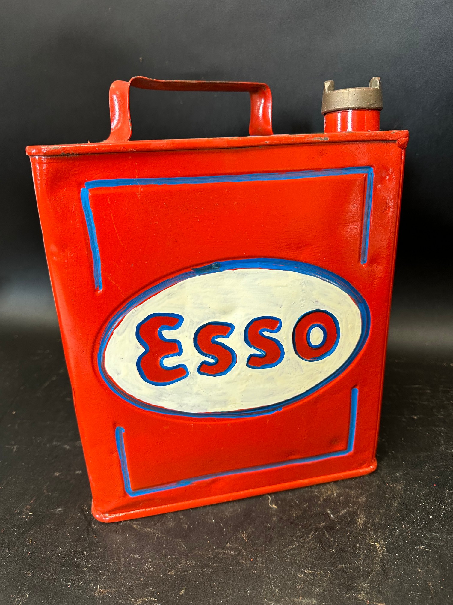 An Esso two gallon petrol can with SR cap, repainted, Valor 4 37. - Image 3 of 6