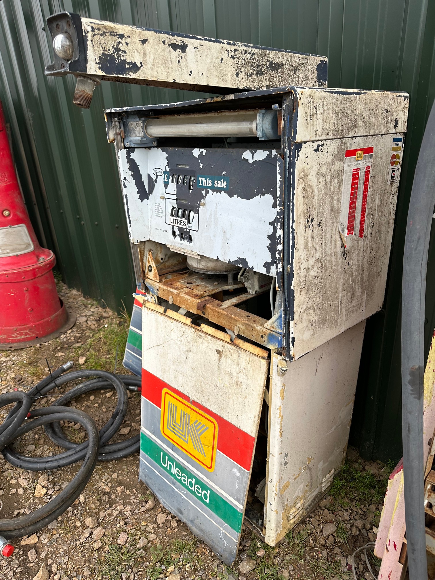 A 1970s Wayne petrol pump with UK Unleaded panels and four n.o.s hoses. - Image 3 of 5