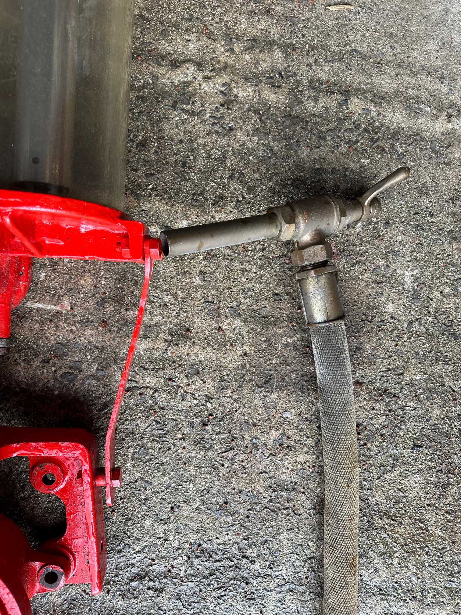 A Hammond one gallon hand pump fitted with two 1 x gallon glass cylinders, a canvas hose and nozzle. - Image 6 of 6