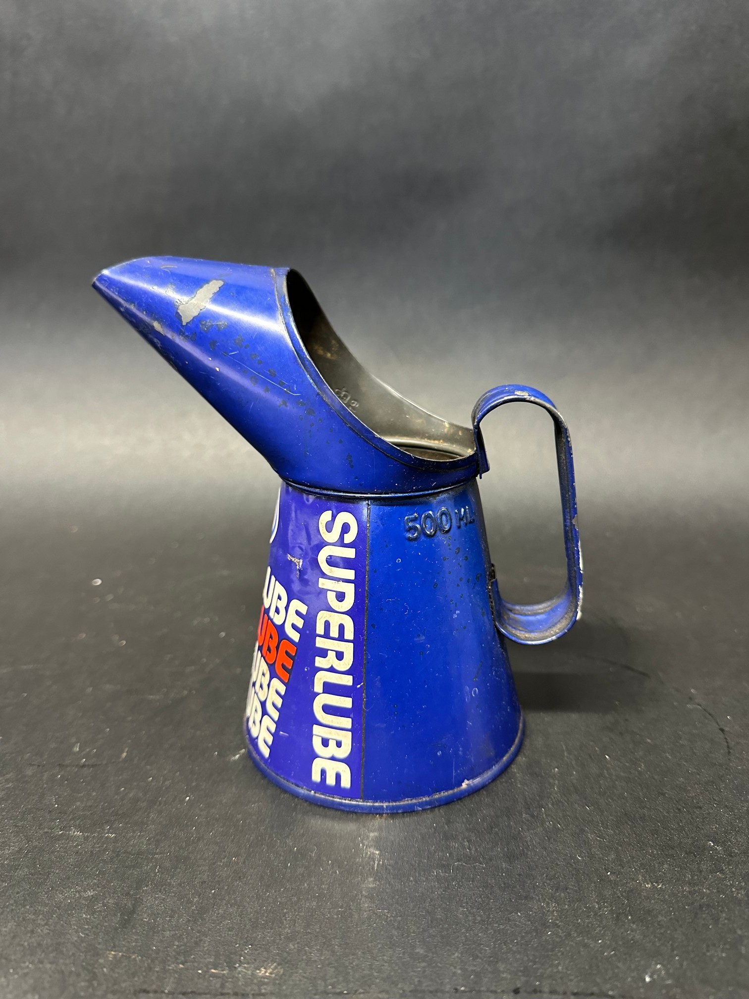 An Esso Superlube 500ml oil pourer. - Image 2 of 5