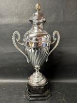 A large trophy for the 2004 Snetterton Round 25 Second sponsored by Green Flag Motoring