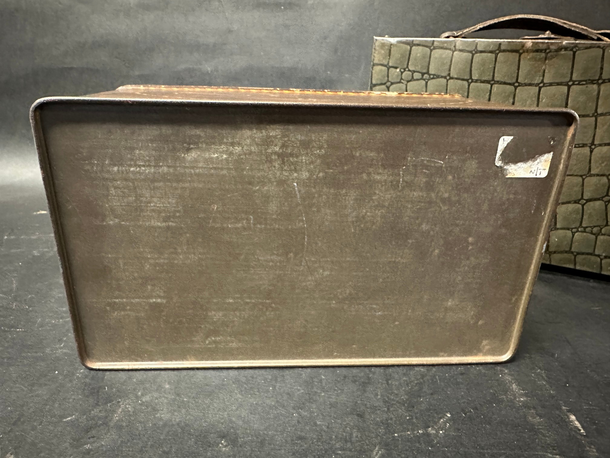 A Turnwright's Toffee De-Light tin in the form of a suitcase and a Hall's State Toffee tin with - Image 6 of 15