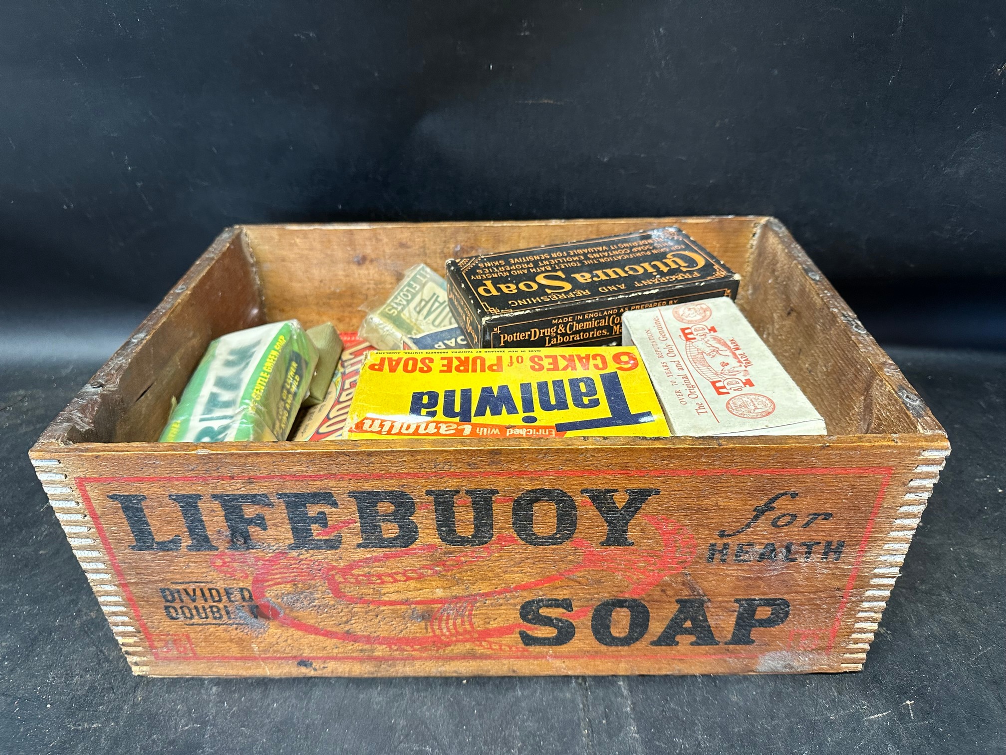 A crate of soap (all bar Taniwha with contents) inc. Rinso, Persil, Ivy, Palmolive, Fairy, Sunlight, - Bild 2 aus 5