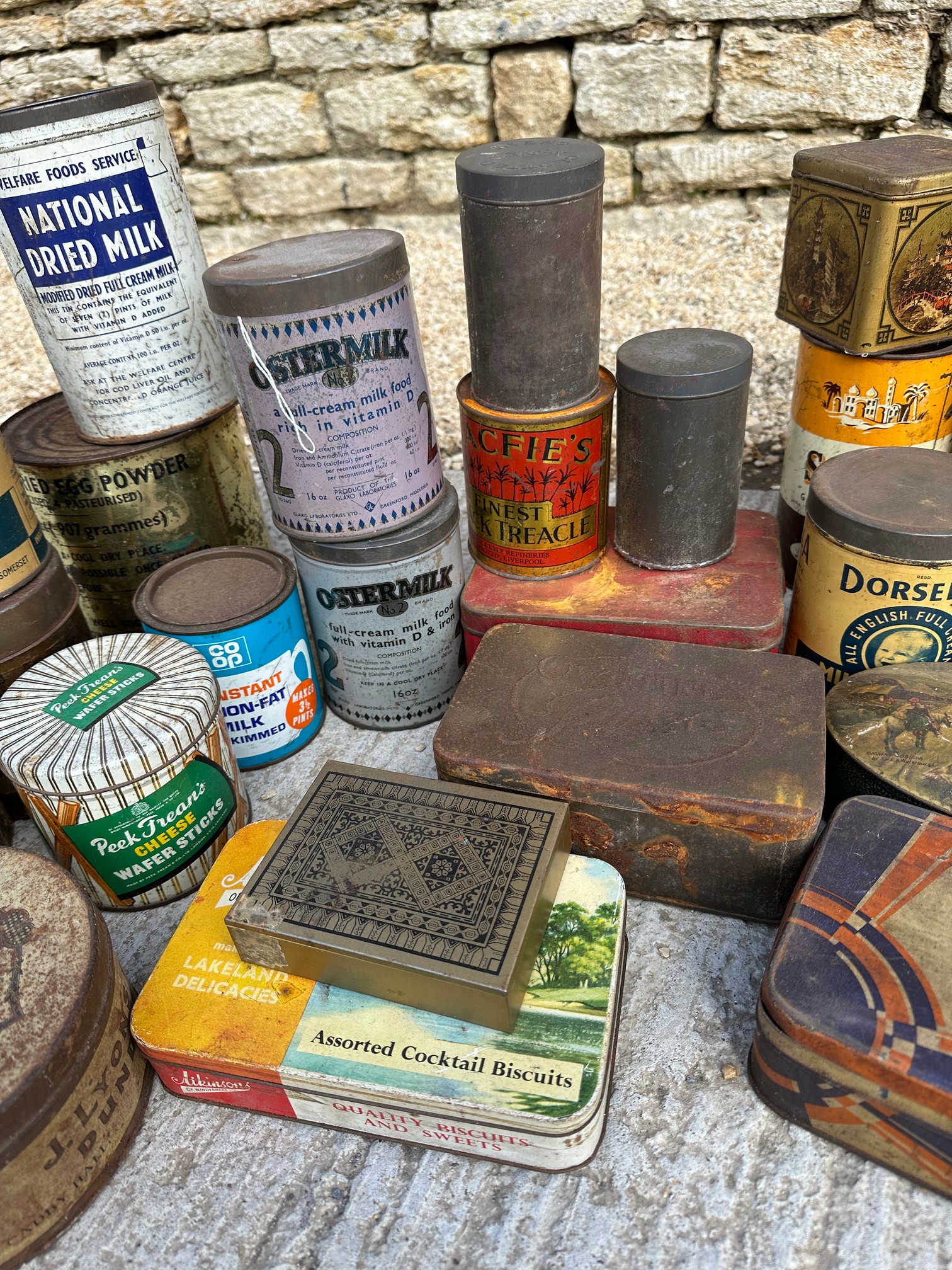 A selection of food tins inc. Maison Lyons, Dorsella, Oster Milk, Peek Frean's Co-op etc. - Image 3 of 5