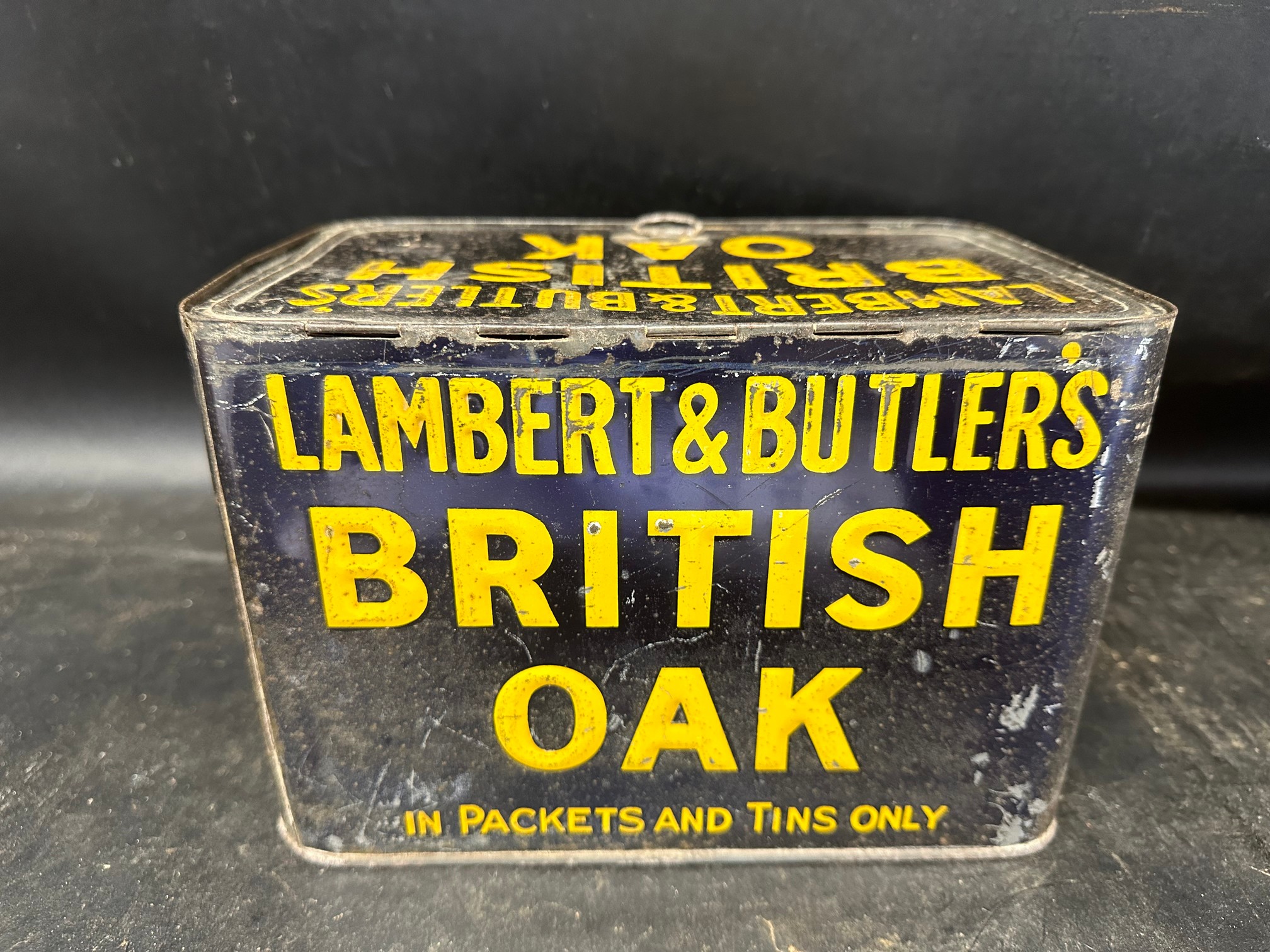 A Lambert & Butler's British Oak in packets and tins only counter box for "British Oak Shag", issued - Image 5 of 8