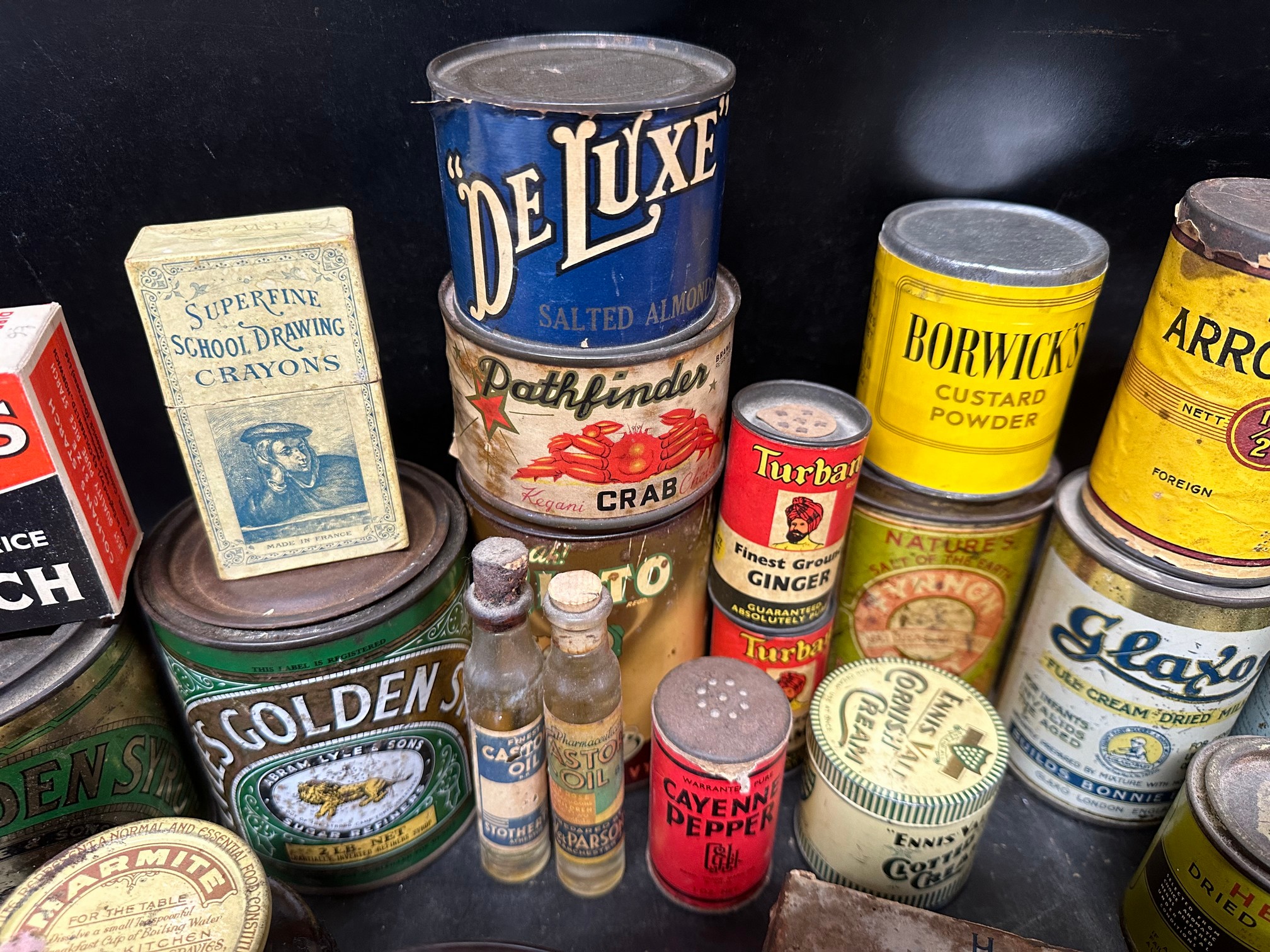 A selection of early food packaging (many with contents) inc. Peek Frean's Biscuits, Quaker White - Image 6 of 9