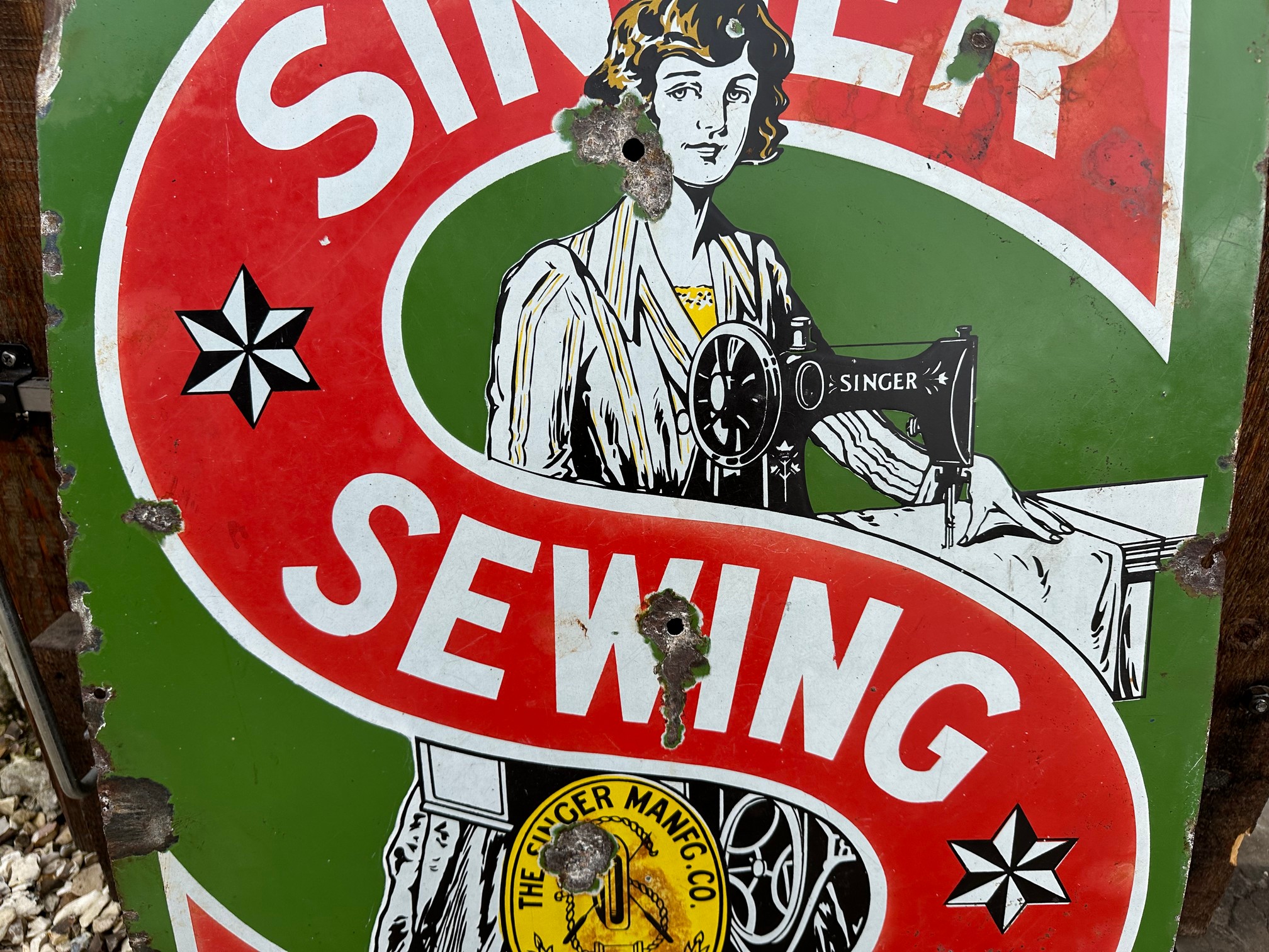A Singer Sewing Machines enamel advertising sign by Cooper Bond Ltd. London SE16, 24 x 36". - Image 4 of 5