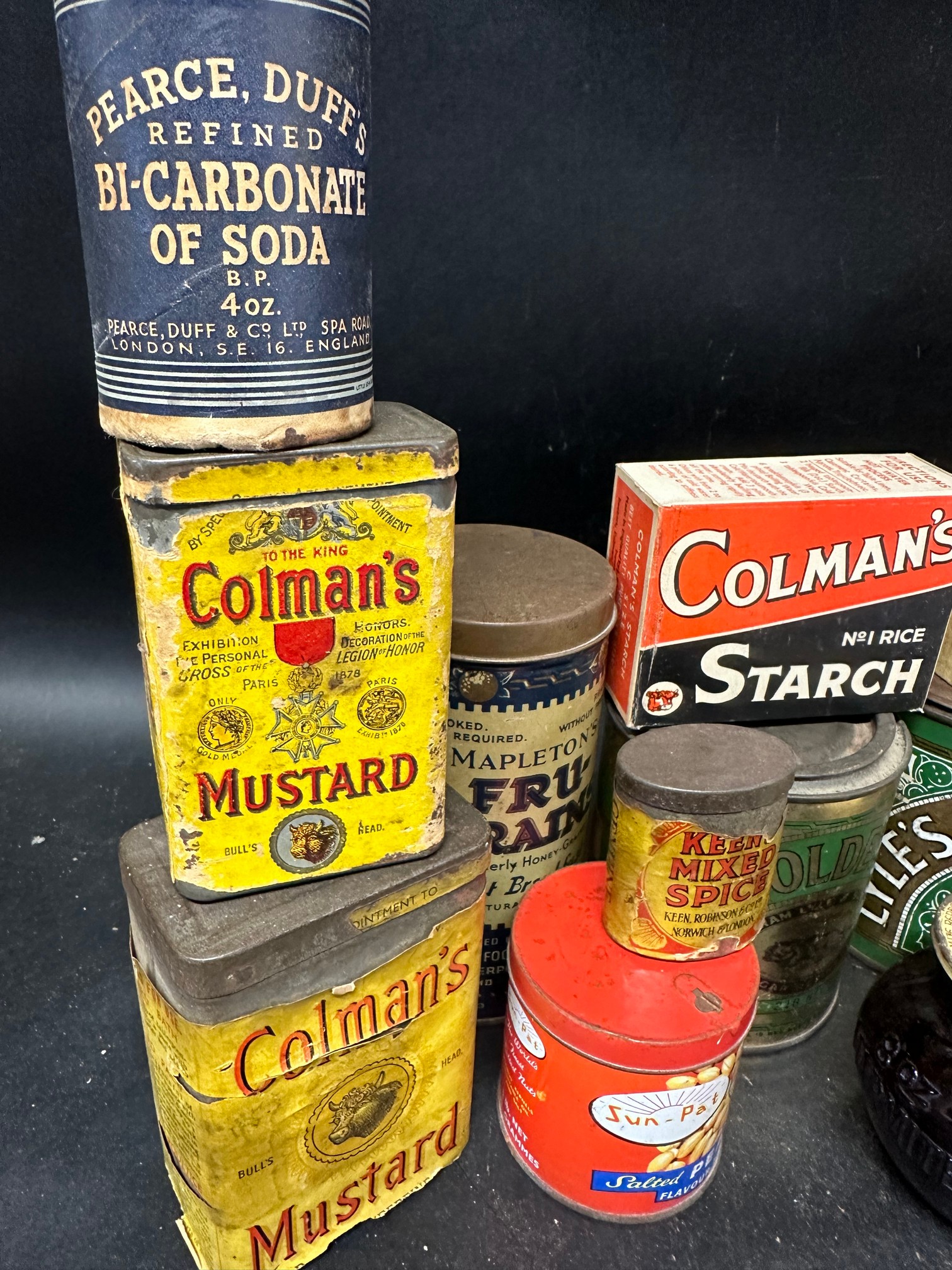 A selection of early food packaging (many with contents) inc. Peek Frean's Biscuits, Quaker White - Image 9 of 9