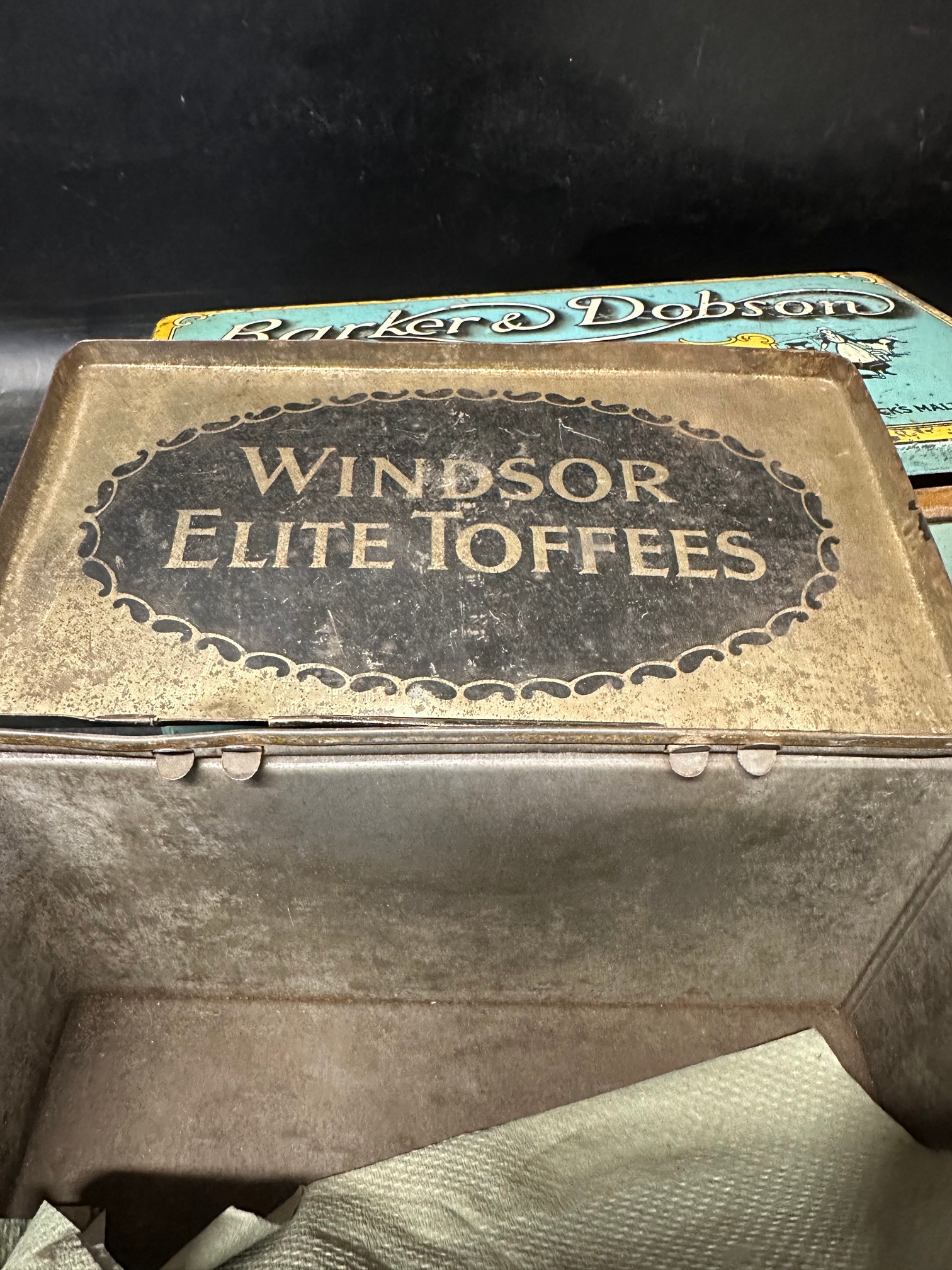 Five toffee tins: Elite Toffees by Windsor Confectionery Co. Ltd. Liverpool, Thorne's by Henry - Image 8 of 8