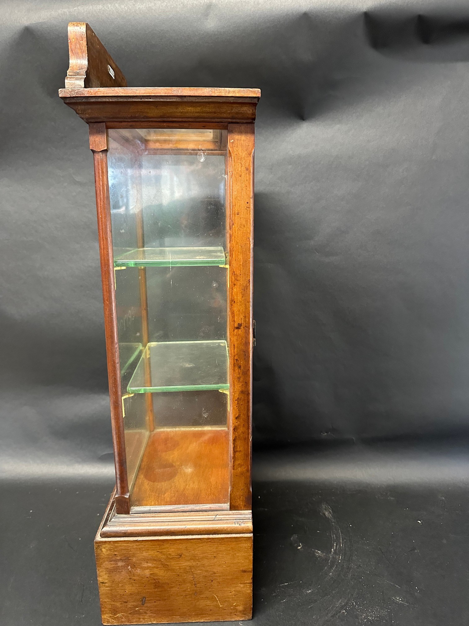 An Allen & Hanburys' Jujubes & Pastilles display cabinet with glass pediment and etched Voice, - Image 7 of 10