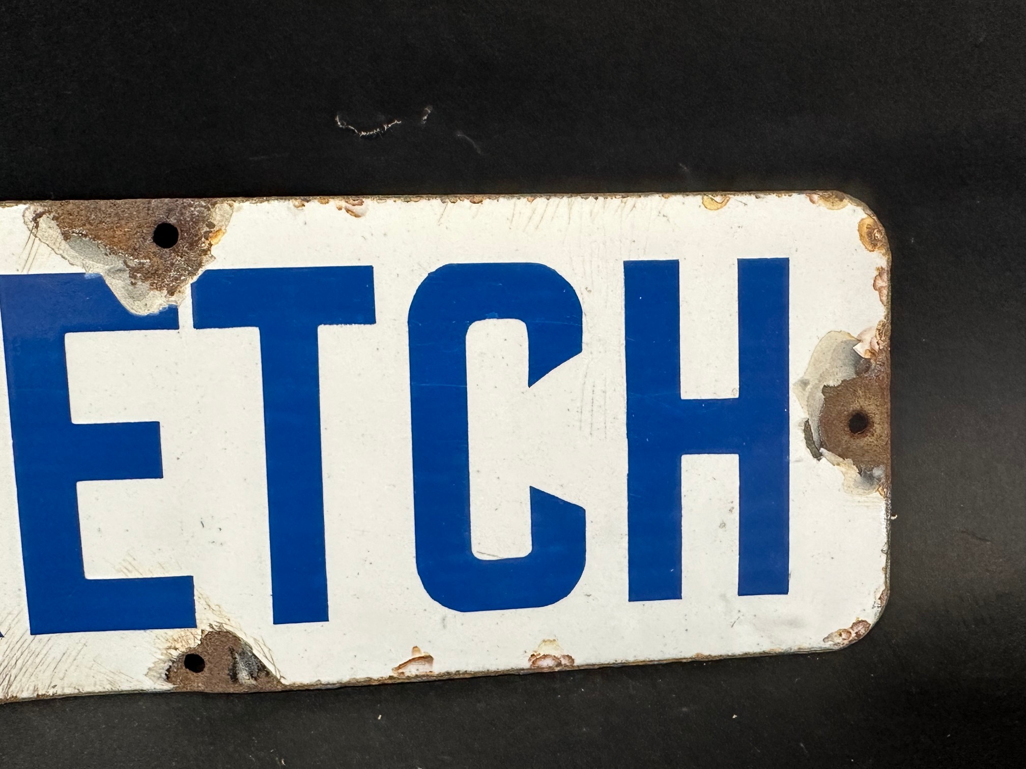 A Daily Sketch enamel advertising sign, 20 x 4". - Image 5 of 5